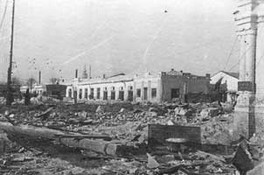 Разрушенные здания на центральной площади Можайска.