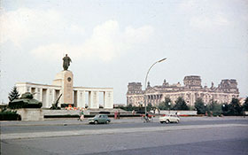 Советский мемориал в Тиргартене, 1957 г.