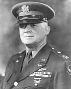 Командующий ВВС США генерал Генри Арнольд.