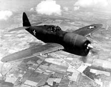 Истребитель P-47 «Тандерболт».